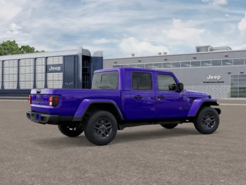 More photos of 2026 Jeep Gladiator Sport S at Gene Steffy Chrysler Dodge Jeep RAM, NE