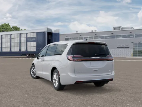 Another view of 2026 Chrysler Pacifica Select for sale in Fremont, NE at Gene Steffy Chrysler Dodge Jeep RAM