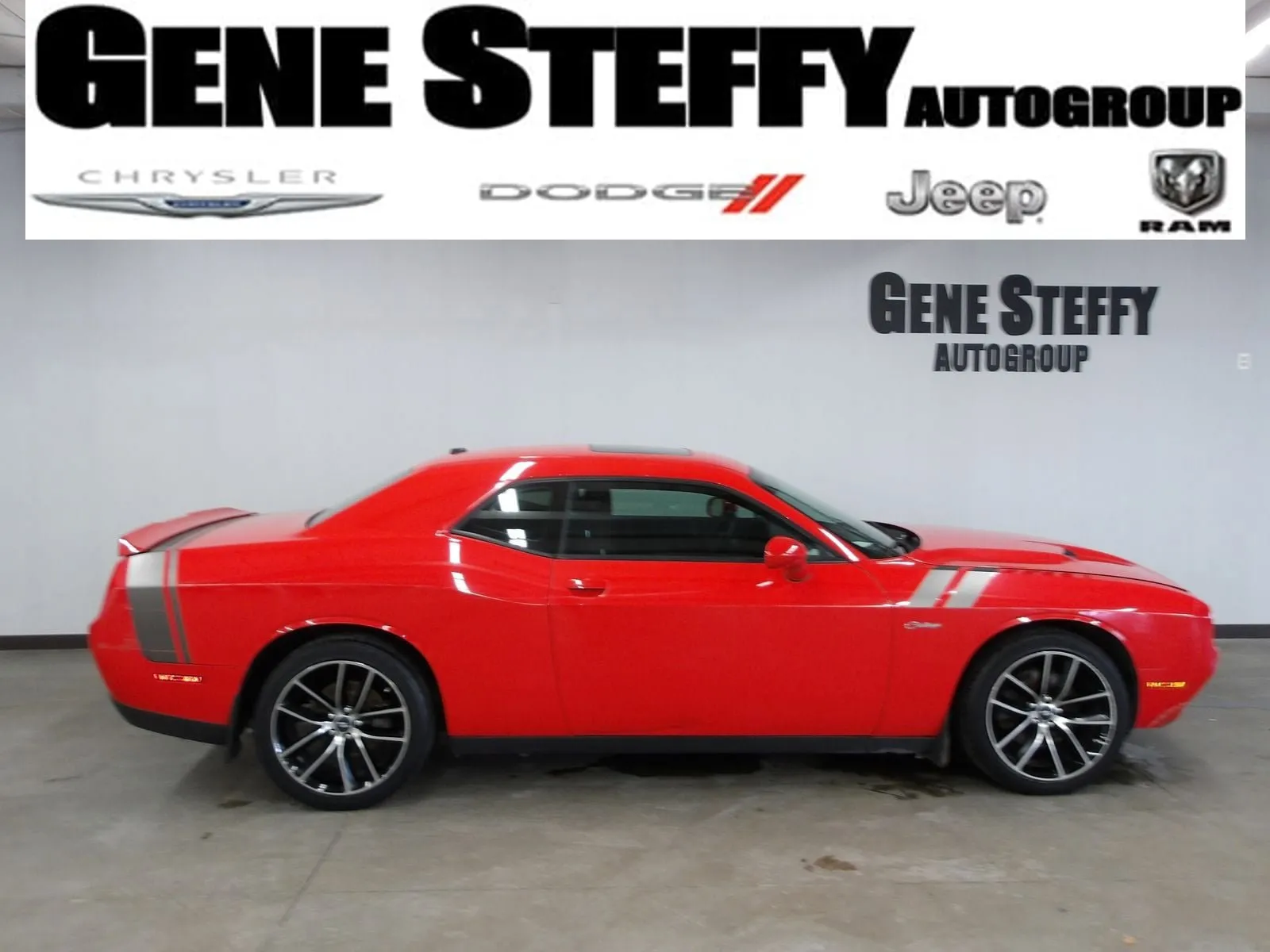 Red 2015 Dodge Challenger SXT for sale in Fremont, NE