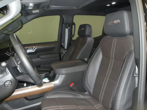 More photos of 2025 Chevrolet Silverado 1500 High Country at Gene Steffy Chrysler Dodge Jeep RAM, NE