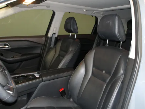 More photos of 2021 Nissan Rogue SL at Gene Steffy Chrysler Dodge Jeep RAM, NE