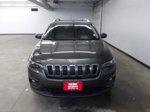 Another view of 2019 Jeep Cherokee Latitude Plus for sale in Fremont, NE at Gene Steffy Chrysler Dodge Jeep RAM