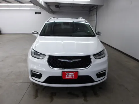 Photos of 2022 Chrysler Pacifica Limited for sale in Fremont, NE at Gene Steffy Chrysler Dodge Jeep RAM