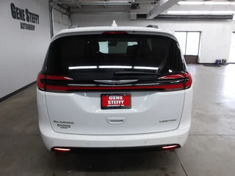 Another view of 2022 Chrysler Pacifica Limited for sale in Fremont, NE at Gene Steffy Chrysler Dodge Jeep RAM