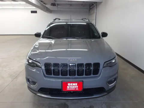 More photos of 2022 Jeep Cherokee Limited at Gene Steffy Chrysler Dodge Jeep RAM, NE