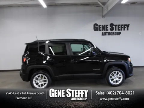 Black 2019 Jeep Renegade Latitude for sale in Fremont, NE