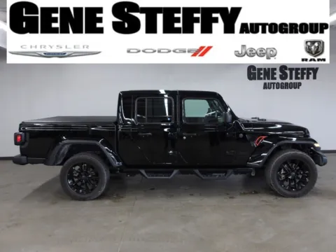 Black 2024 Jeep Gladiator Nighthawk for sale in Fremont, NE