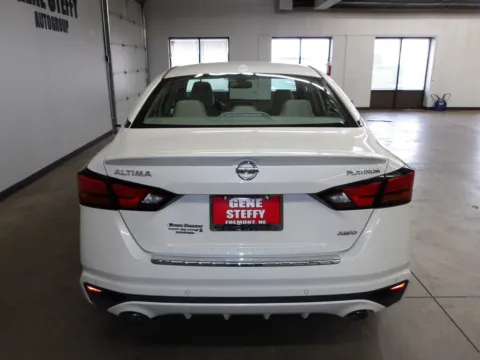 More photos of 2019 Nissan Altima 2.5 Platinum at Gene Steffy Chrysler Dodge Jeep RAM, NE