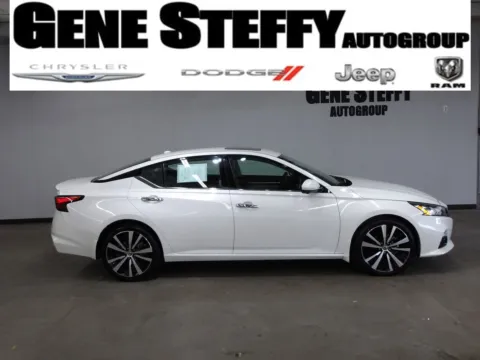 White 2019 Nissan Altima 2.5 Platinum for sale in Fremont, NE