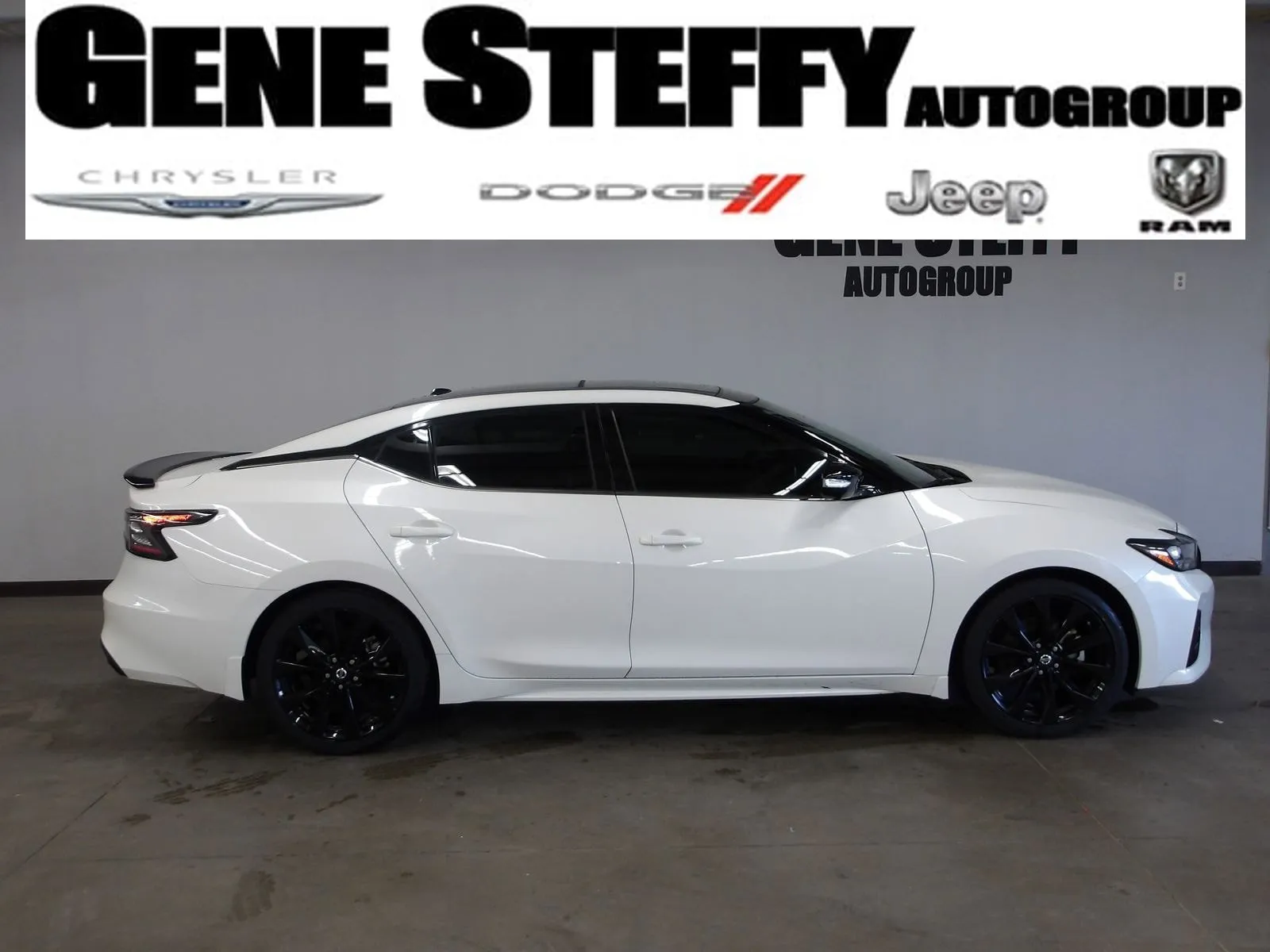 White 2022 Nissan Maxima SR for sale in Fremont, NE