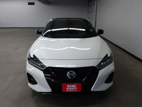 More photos of 2022 Nissan Maxima SR at Gene Steffy Chrysler Dodge Jeep RAM, NE