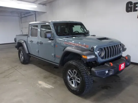 More photos of 2026 Jeep Gladiator Mojave at Gene Steffy Chrysler Dodge Jeep RAM, NE