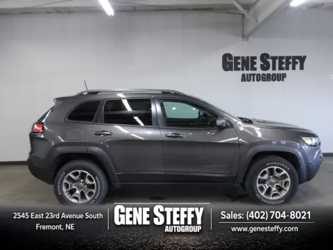 Gray 2020 Jeep Cherokee Trailhawk for sale in Fremont, NE