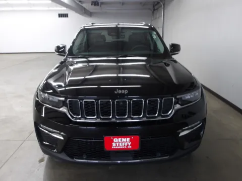 More photos of 2023 Jeep Grand Cherokee Limited at Gene Steffy Chrysler Dodge Jeep RAM, NE