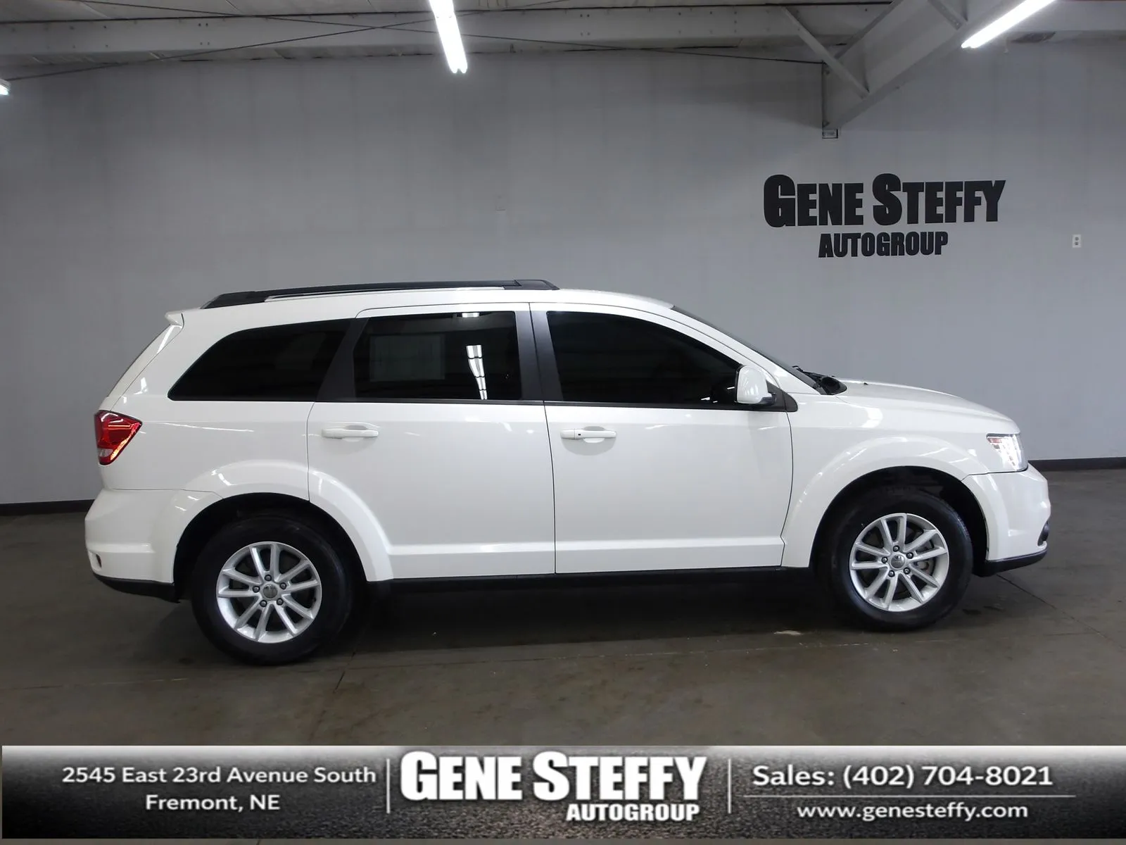 White 2014 Dodge Journey SXT for sale in Fremont, NE