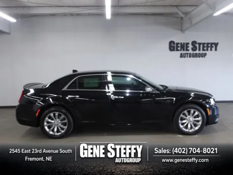 Black 2019 Chrysler 300 Limited for sale in Fremont, NE