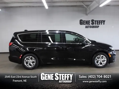 Black 2024 Chrysler Pacifica Limited for sale in Fremont, NE