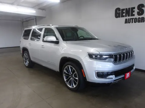 More photos of 2022 Jeep Wagoneer Series III at Gene Steffy Chrysler Dodge Jeep RAM, NE