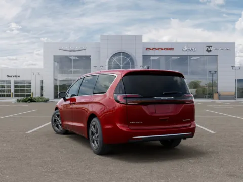 Another view of 2027 Chrysler Pacifica Limited for sale in Fremont, NE at Gene Steffy Chrysler Dodge Jeep RAM