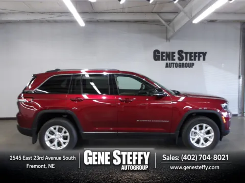 Red 2023 Jeep Grand Cherokee Limited for sale in Fremont, NE