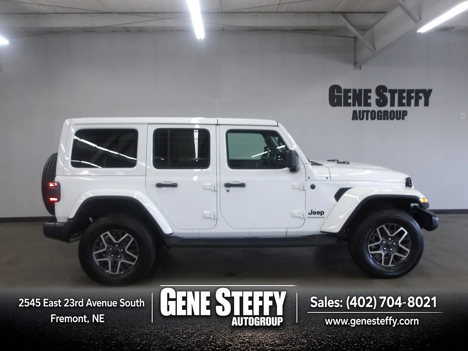 2025 Jeep Wrangler Sahara's photo