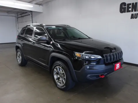 More photos of 2020 Jeep Cherokee Trailhawk at Gene Steffy Chrysler Dodge Jeep RAM, NE