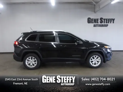 Black 2016 Jeep Cherokee Latitude for sale in Fremont, NE