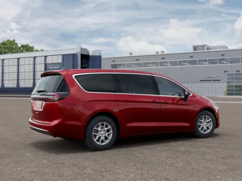 More photos of 2027 Chrysler Pacifica Select at Gene Steffy Chrysler Dodge Jeep RAM, NE