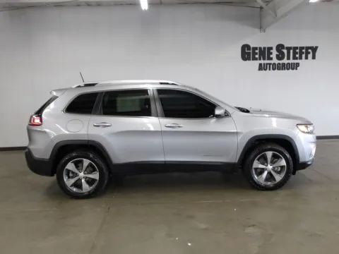 Another view of 2020 Jeep Cherokee Limited for sale in Fremont, NE at Gene Steffy Chrysler Dodge Jeep RAM