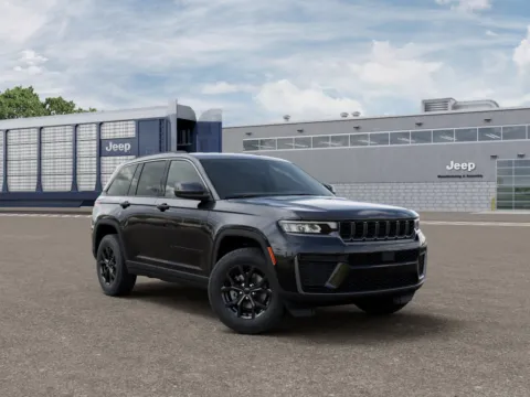 More photos of 2026 Jeep Grand Cherokee Laredo Altitude at Gene Steffy Chrysler Dodge Jeep RAM, NE