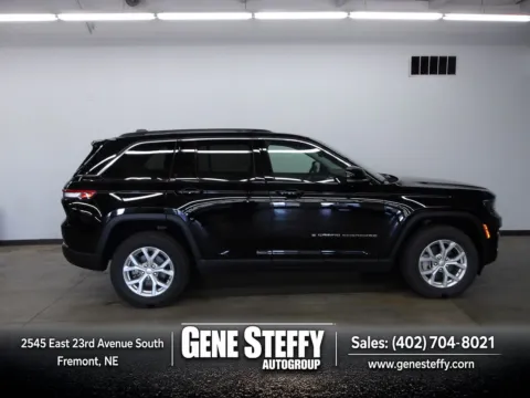 Black 2024 Jeep Grand Cherokee Limited for sale in Fremont, NE