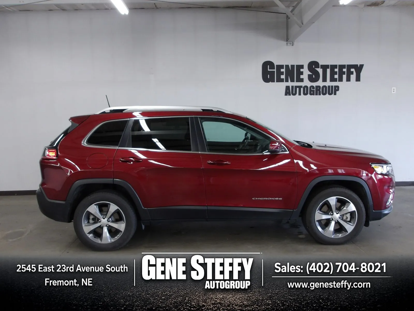 Red 2019 Jeep Cherokee Limited for sale in Fremont, NE