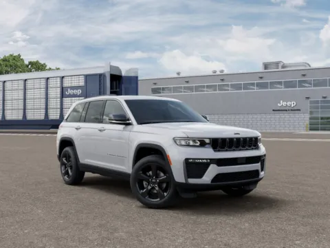 More photos of 2026 Jeep Grand Cherokee Limited at Gene Steffy Chrysler Dodge Jeep RAM, NE