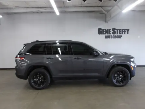 Another view of 2024 Jeep Grand Cherokee Altitude for sale in Fremont, NE at Gene Steffy Chrysler Dodge Jeep RAM