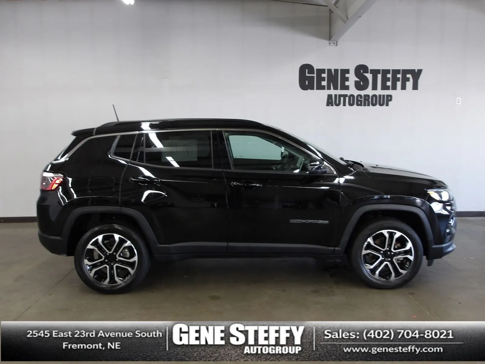 Black 2022 Jeep Compass Limited for sale in Fremont, NE