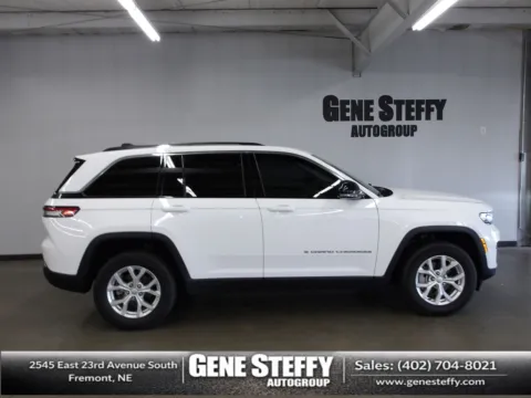 White 2023 Jeep Grand Cherokee Limited for sale in Fremont, NE