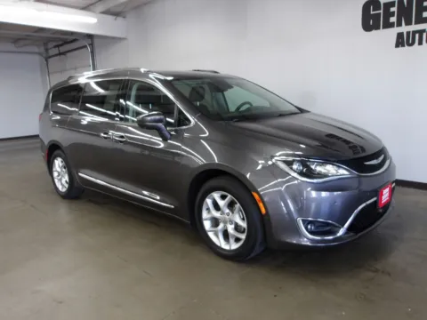 More photos of 2019 Chrysler Pacifica Touring L Plus at Gene Steffy Chrysler Dodge Jeep RAM, NE