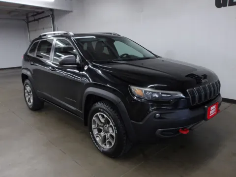 More photos of 2020 Jeep Cherokee Trailhawk at Gene Steffy Chrysler Dodge Jeep RAM, NE