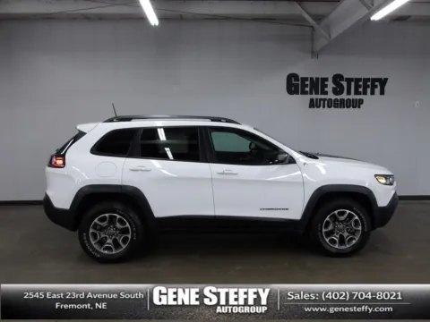 White 2020 Jeep Cherokee Trailhawk for sale in Fremont, NE