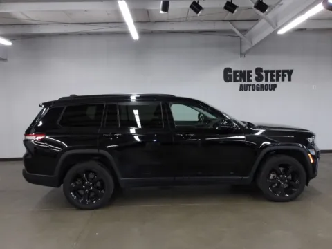 Another view of 2023 Jeep Grand Cherokee L Limited for sale in Fremont, NE at Gene Steffy Chrysler Dodge Jeep RAM
