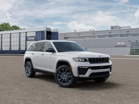 More photos of 2026 Jeep Grand Cherokee at Gene Steffy Chrysler Dodge Jeep RAM, NE