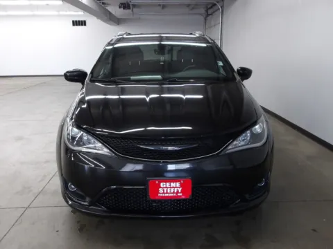 More photos of 2018 Chrysler Pacifica Touring L Plus at Gene Steffy Chrysler Dodge Jeep RAM, NE