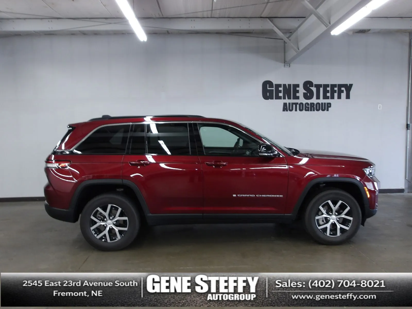 Red 2024 Jeep Grand Cherokee Limited for sale in Fremont, NE