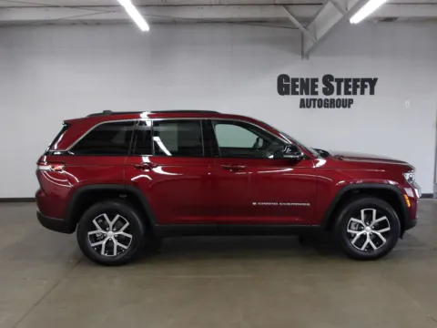 Another view of 2024 Jeep Grand Cherokee Limited for sale in Fremont, NE at Gene Steffy Chrysler Dodge Jeep RAM