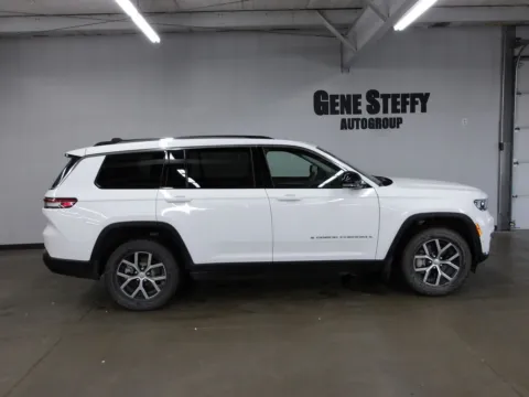 Another view of 2023 Jeep Grand Cherokee L Limited for sale in Fremont, NE at Gene Steffy Chrysler Dodge Jeep RAM