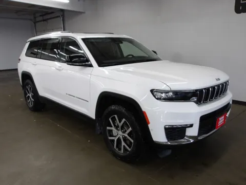 More photos of 2023 Jeep Grand Cherokee L Limited at Gene Steffy Chrysler Dodge Jeep RAM, NE