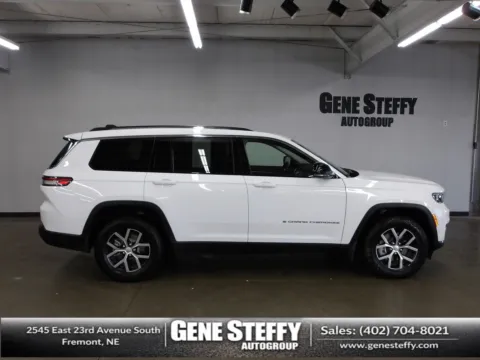 White 2023 Jeep Grand Cherokee L Limited for sale in Fremont, NE