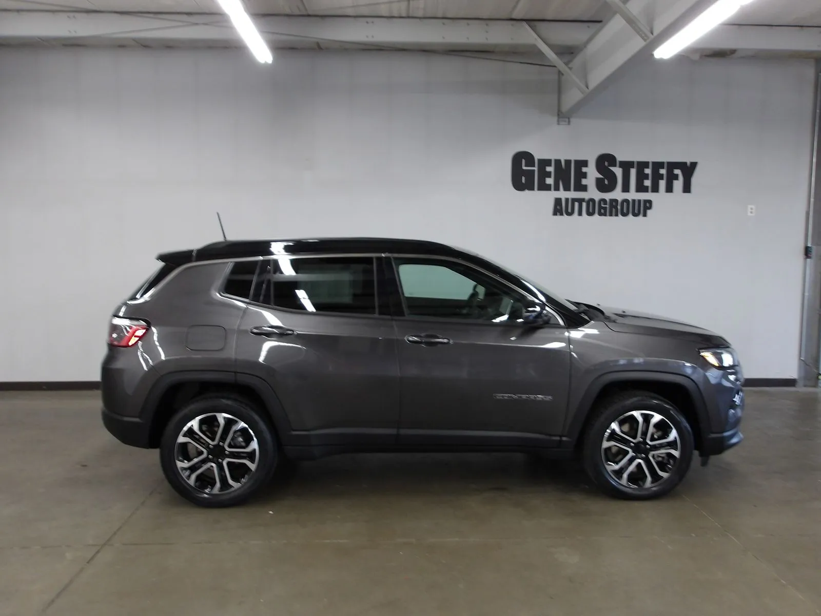Gray 2023 Jeep Compass Limited for sale in Fremont, NE