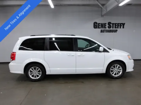 White 2019 Dodge Grand Caravan SXT for sale in Fremont, NE