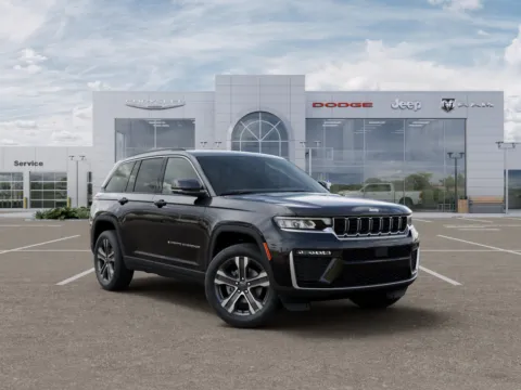 More photos of 2027 Jeep Grand Cherokee Limited at Gene Steffy Chrysler Dodge Jeep RAM, NE